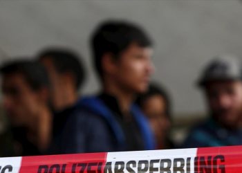 Δημοσκόπηση - Γερμανία: Κατά του σχεδίου Ζεεχόφερ για το μεταναστευτικό