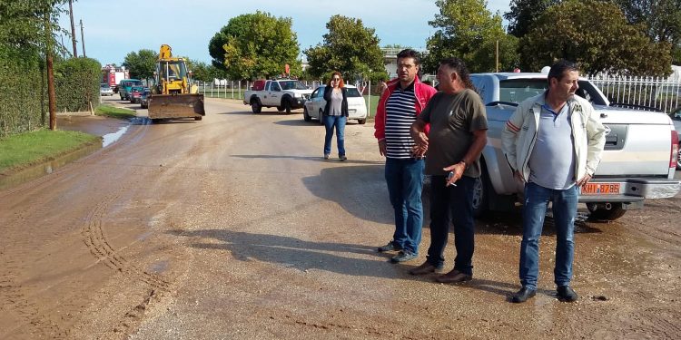 ΔΗΜΟΣ ΑΝΔΡΑΒΙΔΑΣ – ΚΥΛΛΗΝΗΣ: Δίπλα στα προβλήματα που προκάλεσε η κακοκαιρία ο Δήμαρχος Γιάννης Λέντζας