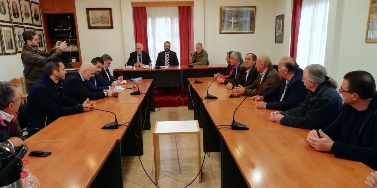 Επίσκεψη Περιφερειάρχη στα Καλάβρυτα