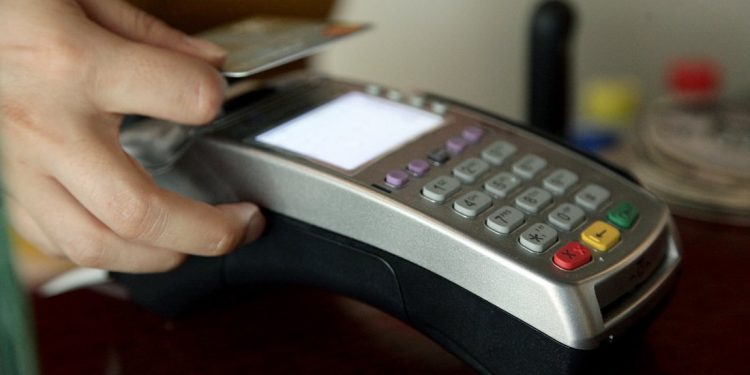 Οι ανατροπές για το αφορολόγητο και το 30% – News.gr