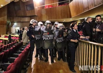 «Δολοφόνε, δολοφόνε, ο Παύλος ζει τσακίστε τους ναζί» – News.gr