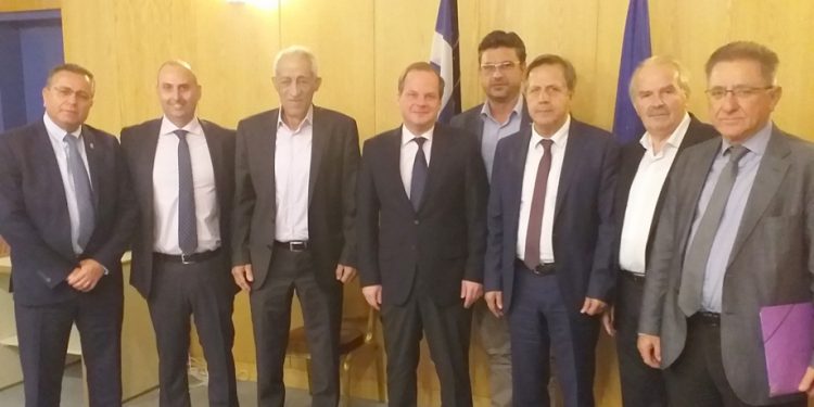 Δέσμευση Καραμανλή στους Δημάρχους της Ηλείας: ” Πρώτη προτεραιότητα της Κυβέρνησης η κατασκευή του αυτοκινητόδρομου Πατρών – Πύργου”