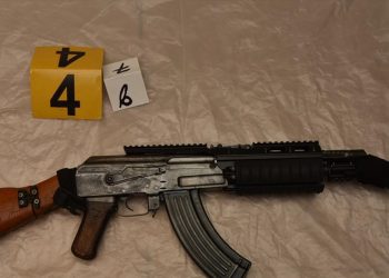 Αντιτρομοκρατική: Ολόκληρο οπλοστάσιο έκρυβε η «γιάφκα» στον Χολαργό (φωτογραφίες)