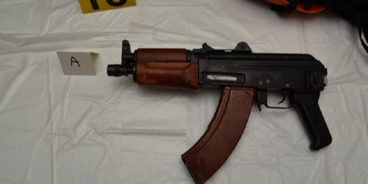 Tαυτοποιήθηκαν Καλάσνικοφ σε ενέργειες της οργάνωσης «Επαναστατικής Αυτοάμυνας»