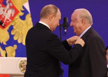 Παρασημοφόρηση του Ν. Δασκαλαντωνάκη από τον Πούτιν