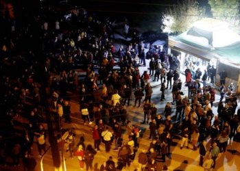 Διαβατά: Πολίτες κινήθηκαν προς το κέντρο φιλοξενίας - Εμποδίστηκαν από αστυνομικές δυνάμεις