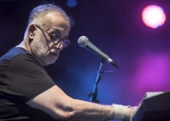 Το συγκινητικό μήνυμα του Θάνου Μικρούτσικου μέσα από το νοσοκομείο – News.gr