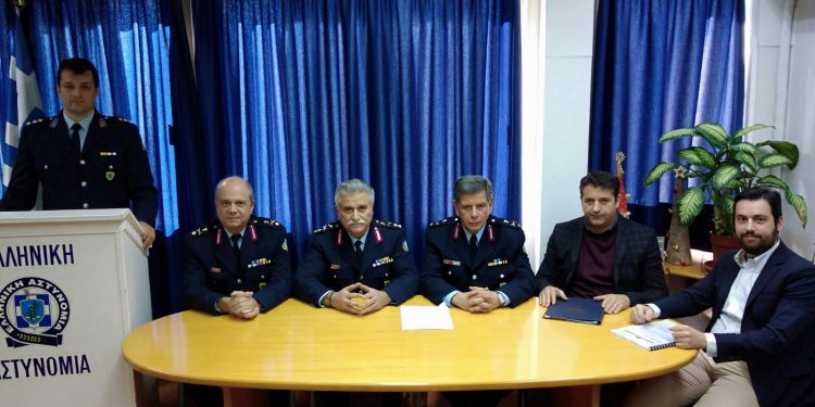 Ο Γενικός Περιφερειακός Αστυνομικός Διευθυντής Δυτικής Ελλάδας χετικά με εξάρθρωση εγκληματικής οργάνωσης που διέπραττε ληστείες, κλοπές ΑΤΜ, αυτόματων πωλητών υγρών καυσίμων και οχημάτων