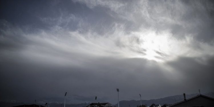 Χριστούγεννα με τοπικές βροχές και σποραδικές καταιγίδες – News.gr