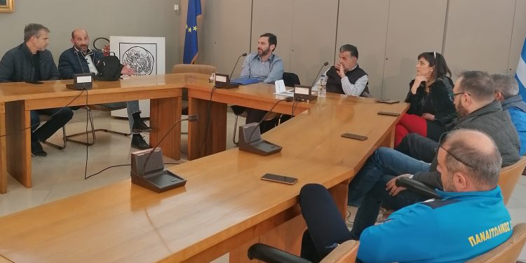 Συνάντηση εργασίας εργασίας του Βοηθού Περιφερειάρχη σε θέματα Ολυμπισμού και Αθλητισμού Δημήτρη Νικολακόπουλου με τους Αθλητικούς φορείς και συλλόγους της Π.Ε. Αιτωλοακαρνανίας