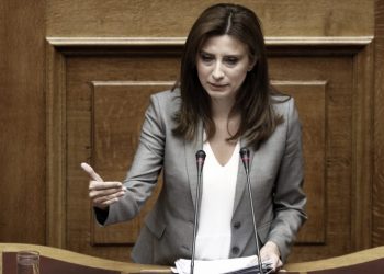 Σάλος για το σχόλιο βουλευτή του ΣΥΡΙΖΑ «μπάτσοι γουρούνια δολοφόνοι» – News.gr