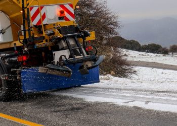 Ποιοι δρόμοι είναι κλειστοί και πού χρειάζονται αλυσίδες – News.gr