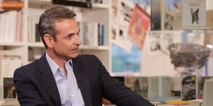 50%-50% οι πιθανότητες για γυναίκα Πρόεδρο Δημοκρατίας