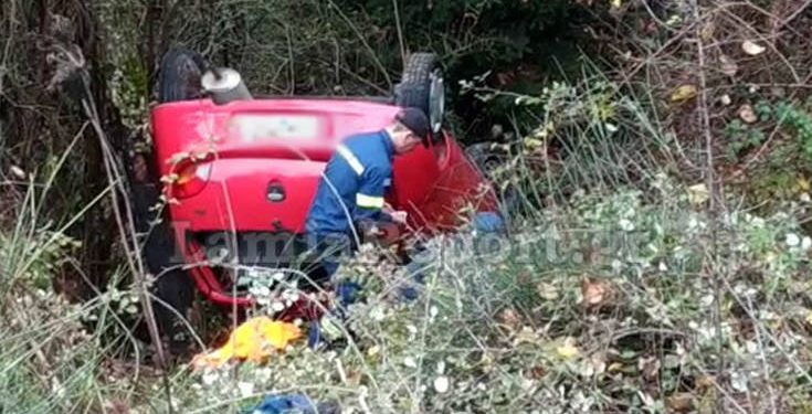 Μάνα με κόρη έπεσαν στον γκρεμό και τις έσωσε ένα δέντρο