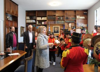 Πρωτοχρονιάτικα κάλαντα στον Δήμαρχο Ήλιδας