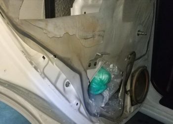 Είχε κρύψει πάνω από 5,6 κιλά ηρωίνης στην ταπετσαρία του αυτοκινήτου του