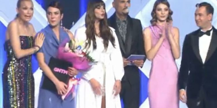 Aνατροπή και δυο οι νικήτριες του τελικού – News.gr