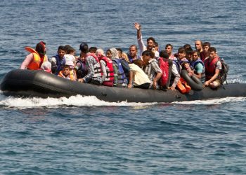 Ξεπέρασαν τους 7.000 οι αιτούντες άσυλο που έφτασαν στα νησιά του Αιγαίου τον Νοέμβριο