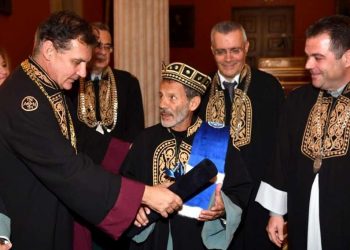 Ο Σταύρος Ξαρχάκος επίτιμος διδάκτωρ του ΕΚΠΑ