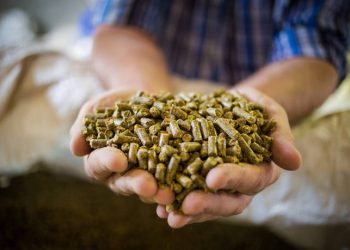 Αυτεπάγγελτη έρευνα στην αγορά τροφής για τη σίτιση γουνοφόρων ζώων