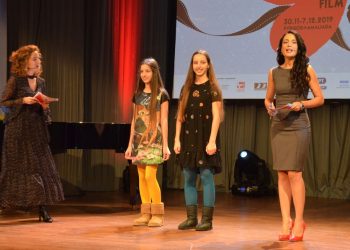 22o ΔΙΕΘΝΕΣ ΦΕΣΤΙΒΑΛ ΚΙΝΗΜΑΤΟΓΡΑΦΟΥ ΟΛΥΜΠΙΑΣ ΓΙΑ ΠΑΙΔΙΑ ΚΑΙ ΝΕΟΥΣ: Λαμπρή η τελετή έναρξης στον “ΑΠΟΛΛΩΝΑ”