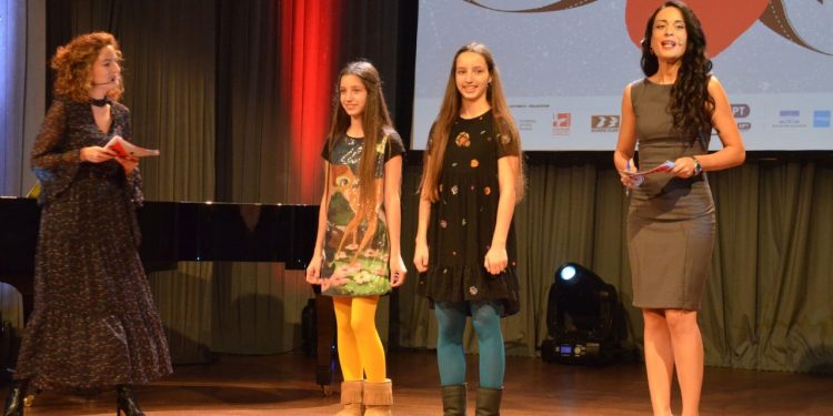 22o ΔΙΕΘΝΕΣ ΦΕΣΤΙΒΑΛ ΚΙΝΗΜΑΤΟΓΡΑΦΟΥ ΟΛΥΜΠΙΑΣ ΓΙΑ ΠΑΙΔΙΑ ΚΑΙ ΝΕΟΥΣ: Λαμπρή η τελετή έναρξης στον “ΑΠΟΛΛΩΝΑ”