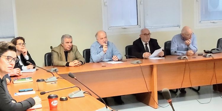 ΠΕΡΙΦΕΡΕΙΑ ΔΥΤΙΚΗΣ ΕΛΛΑΔΑΣ: Δημιουργία Οδηγού του Πολίτη και πρόβλεψη ανασχεδιασμού της Δ/νσης Εξυπηρέτησης Πολιτών