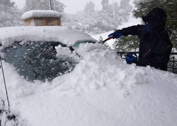 Σάκης Αρναούτογλου: «Έρχεται σκληρή αναμέτρηση ισχυρών νοτιάδων και ψυχρών βοριάδων»