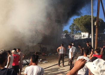 Επεισόδια και χημικά στο ΚΥΤ Μόριας – News.gr