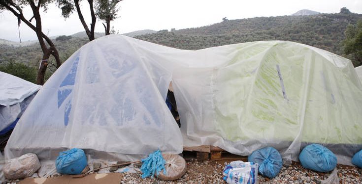 Καμπανάκι από τους Γιατρούς Χωρίς Σύνορα: 140 παιδιά στη Μόρια αντιμετωπίζουν σοβαρά προβλήματα υγείας