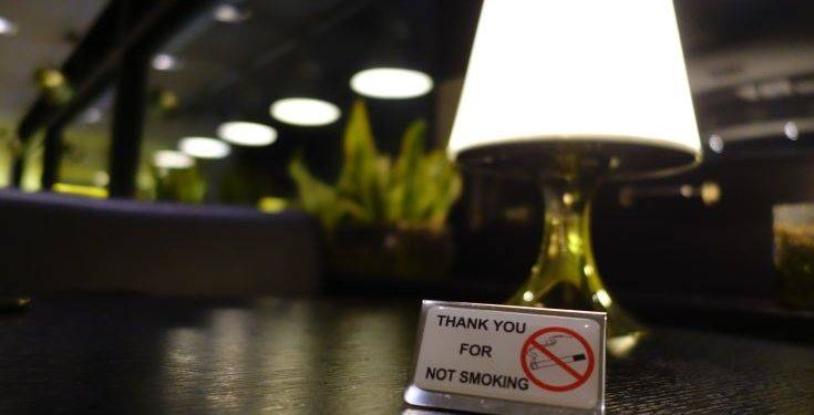 Ποια πόλη έχει την πρωτιά στην τήρηση του αντικαπνιστικού νόμου