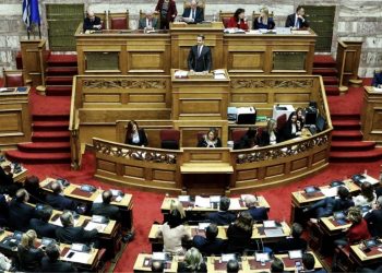 «Πυρετός» στη Βουλή: 15+4 νομοσχέδια προς ψήφιση