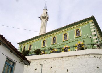 «Φύτεψαν» εικονικό τζαμί στο Φαρμακονήσι – News.gr