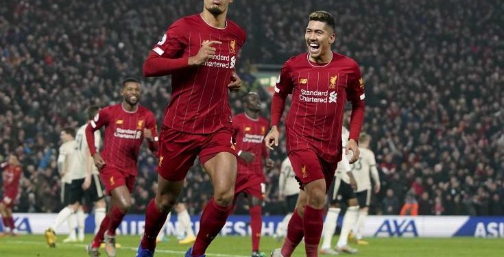 Premier League: Η Λίβερπουλ... τιμώρησε τη Γιουνάιτεντ με Φαν Ντάικ και Σαλάχ