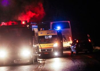 Τρία άτομα στο νοσοκομείο από τροχαίο στην εθνική οδό Αντιρρίου - Ιωαννίνων