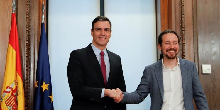 Ισπανία: Τέλος στο πολιτικό αδιέξοδο - Στήριξη σε κυβέρνηση συνασπισμού