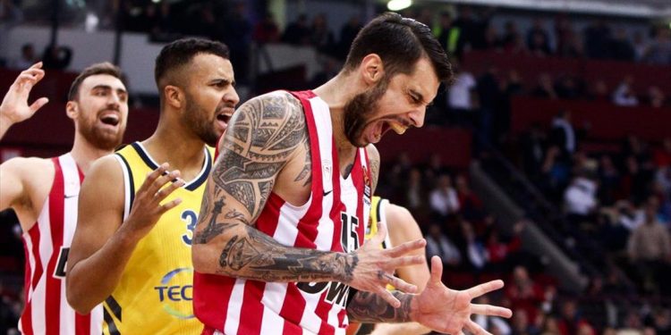 Ήττα για Ολυμπιακό στο ντεμπούτο του Μπαρτζώκα