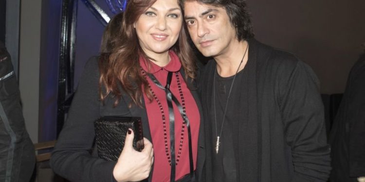 Έδεσαν και λήστεψαν Καίτη Γαρμπή και Διονύση Σχοινά – News.gr