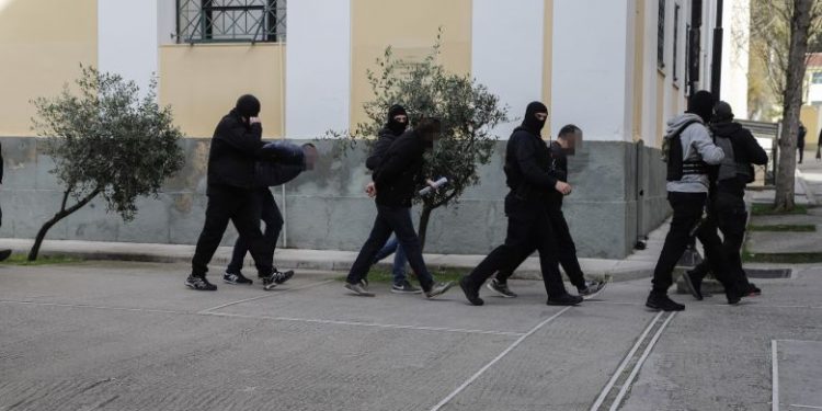 Στη φυλακή τρεις κατηγορούμενοι για το μεγάλο κύκλωμα κοκαΐνης από την Καραϊβική