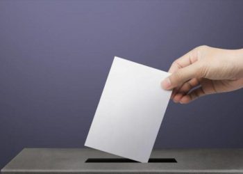 Metron Analysis: H ψαλίδα Ν.Δ.- ΣΥΡΙΖΑ και πώς βλέπουν οι πολίτες τη νέα ΠτΔ