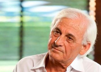 Σε κλίμα συγκίνησης η κηδεία του Θεόδωρου Νιτσιάκου