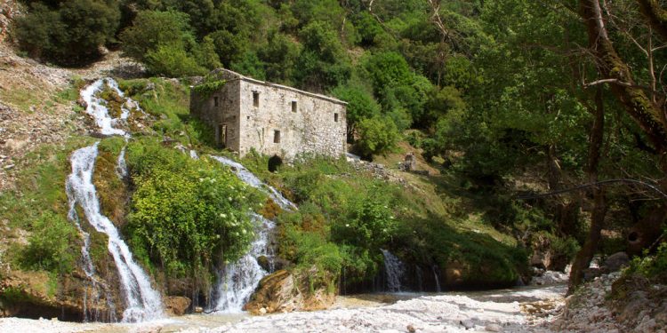 Οι Μύλοι Σουλίου μοιάζουν βγαλμένοι από παραμύθι – Newsbeast