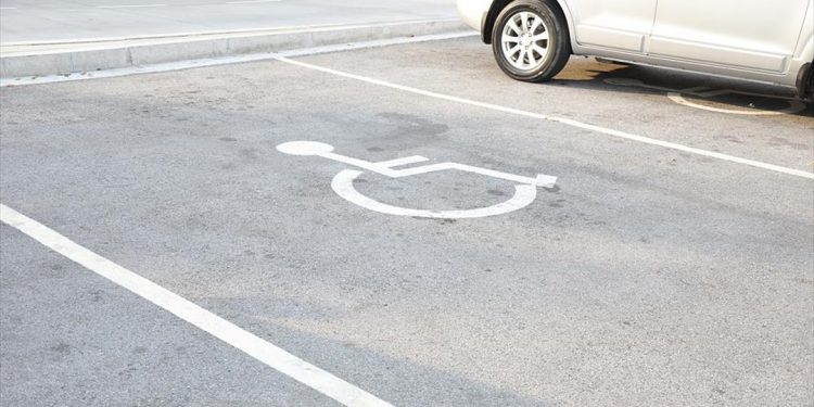 Τροχαία: Πάνω από 1.100 κλήσεις για ράμπες ΑμεΑ-αλκοόλ σε μια βδομάδα