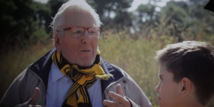 Ο αιώνιος έφηβος που έκανε την Ελλάδα να γελάει – Ποιο ήταν το πραγματικό του όνομα – News.gr