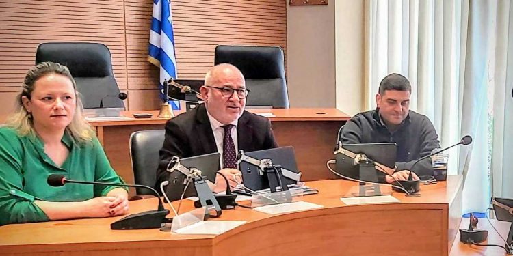 ΠΕΡΙΦΕΡΕΙΑ ΔΥΤΙΚΗΣ ΕΛΛΑΔΑΣ: Ενημερωτική συνάντηση για την ανάρτηση αποφάσεων στο Κεντρικό Μητρώο Δημοσίων Συμβάσεων (ΚΗΜΔΗΣ) και τη διαδικασία διενέργειας απευθείας αναθέσεων