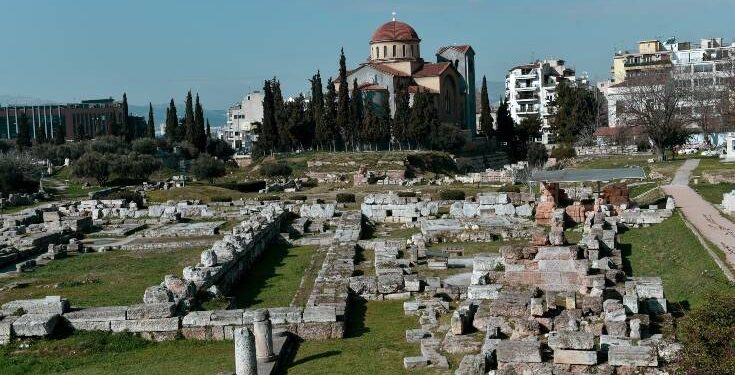 Βρέθηκαν πινακίδες 2.500 ετών με κατάρες σε πηγάδι στον Κεραμεικό