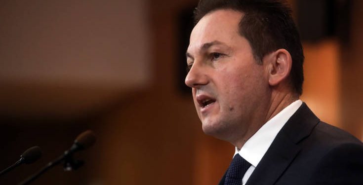 Πέτσας: Η φασιστική επίθεση στο σπίτι του Άρη Πορτοσάλτε είναι επίθεση σε όλα όσα θέλουμε να προστατεύσουμε