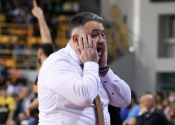 Προπονητής Προμηθέα προς διαιτητή του τελικού: Ντροπή σου ξεφτίλα