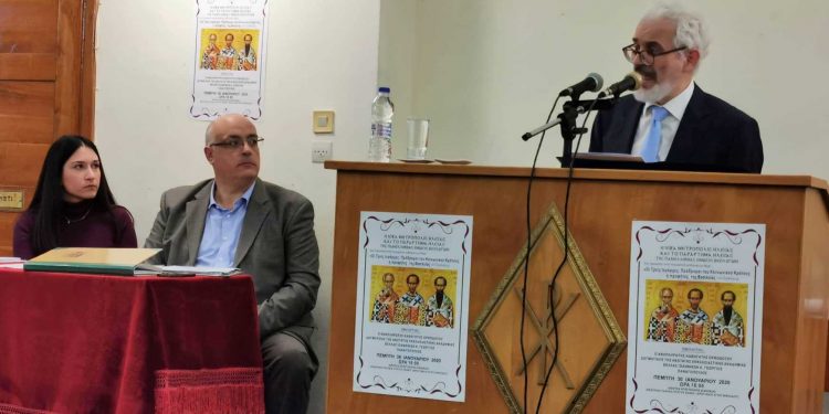 Εκδήλωση για τους τρεις Τρείς Ιεράρχες από την Ιερά Μητρόπολη Ηλείας και το Παράρτημα Π.Ε.Θ. στον Πύργο (φωτος)
