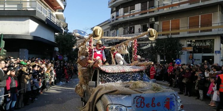 1η ΑΠΟΚΡΙΑ ΣΤΟΝ ΠΥΡΓΟ: Ξεπέρασε κάθε προσδοκία η καρναβαλική παρέλαση στην πρωτεύουσα του νομού (φωτος και βίντεο)